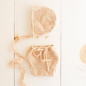 Dusty Pink Newborn Photography Prop Outfit Diaper Cover & Bonnet Set